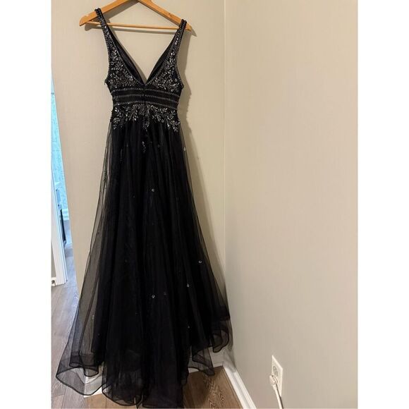 GB Size 3 Beaded Bodice Formal Gown Black Tulle Bottom Evening Special Occasion - Picture 16 of 16